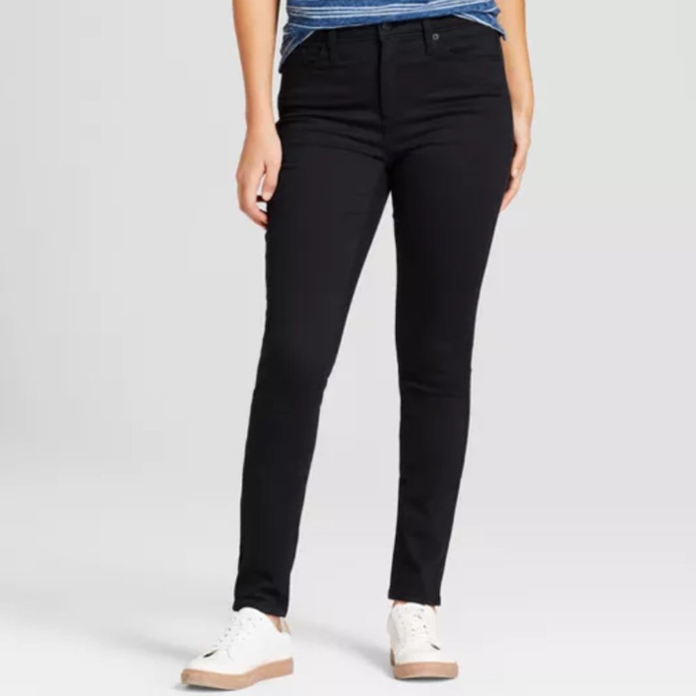 Black High Rise Skinny Jeans
